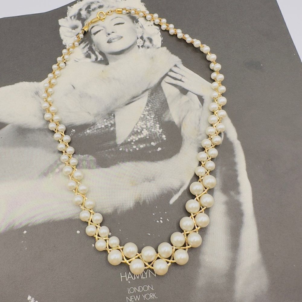 Vintage Trifari Graduated Pearl Weave Necklace